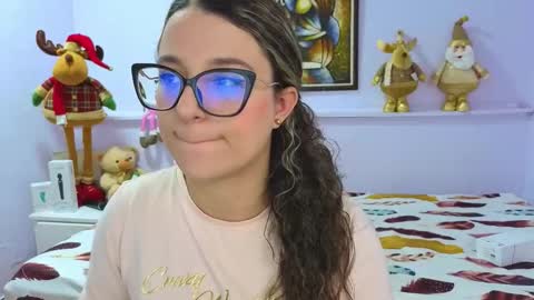 Snapshot of katia_foxx chatting on November 18, 2025, 11:47 am Khaterine online show from November 18, 2025, 11:47 am