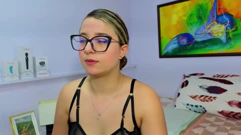 Snapshot of katia_foxx chatting on February 19, 2026, 12:01 pm Khaterine online show from February 19, 2026, 12:01 pm