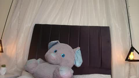 Katia  online show from April 2, 2026, 3:26 am