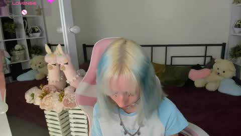 Snapshot of katia_kim chatting on April 24, 2026, 5:32 am Katia online show from April 24, 2026, 5:32 am