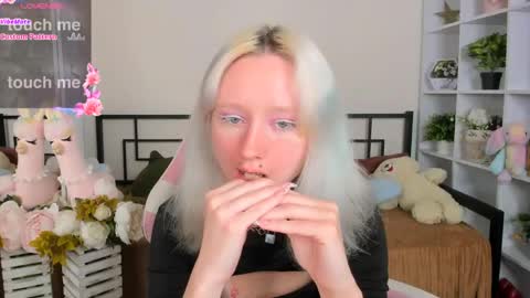 Snapshot of katia_kim chatting on May 20, 2026, 5:35 am Katia online show from May 20, 2026, 5:35 am