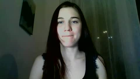 katie_foxi online show from February 7, 2025, 8:10 pm