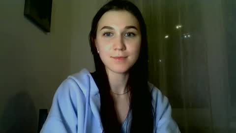 katie_foxi online show from February 14, 2025, 5:57 pm