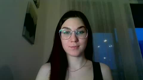 katie_foxi online show from March 12, 2025, 4:02 pm