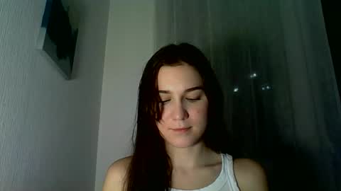katie_foxi online show from October 19, 2025, 4:18 pm