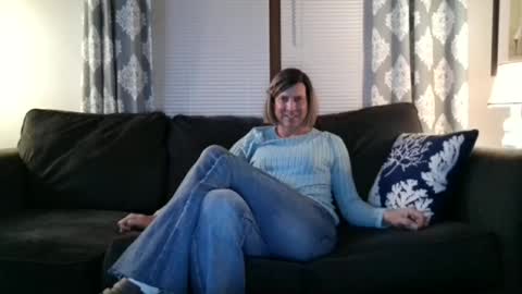 Snapshot of katieutopia chatting on January 14, 2026, 3:12 am katieutopia online show from January 14, 2026, 3:12 am