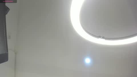 Snapshot of katitaluxury_hot chatting on January 6, 2026, 10:45 pm katitaluxury_hot online show from January 6, 2026, 10:45 pm