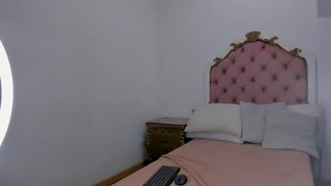 Snapshot of katiuska_7 chatting on November 13, 2025, 7:35 pm katiuska_7 online show from November 13, 2025, 7:35 pm