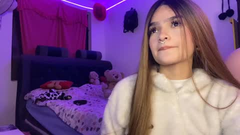 Snapshot of katleen_v chatting on December 6, 2024, 8:05 am Katleen. online show from December 6, 2024, 8:05 am