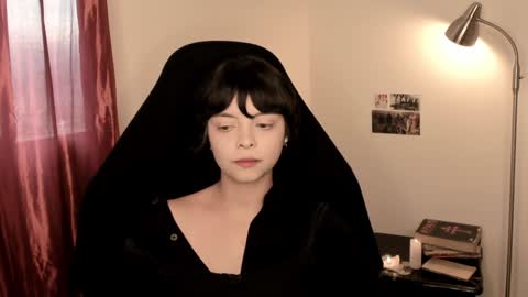 katsuro online show from December 18, 2024, 10:24 pm