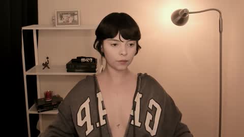 katsuro online show from October 28, 2025, 8:44 pm