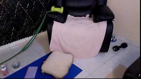 Katt  online show from October 2, 2025, 4:03 pm