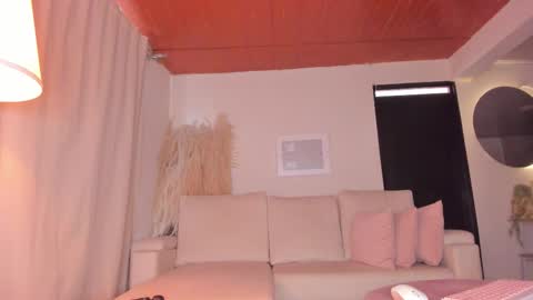 katte online show from October 18, 2025, 1:56 pm