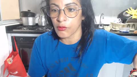 KattleyaGrey online show from September 25, 2025, 1:15 pm