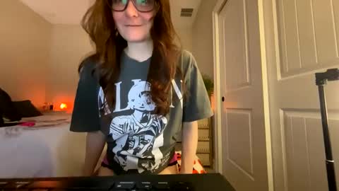 Josie live show Tuesday Wednesday and Thursday online show from October 12, 2025, 9:14 pm