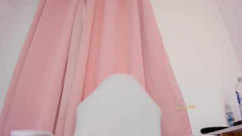 Snapshot of katty_feet_ chatting on November 24, 2025, 8:52 pm Katty online show from November 24, 2025, 8:52 pm