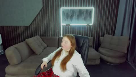 Katty online show from November 13, 2025, 6:29 pm