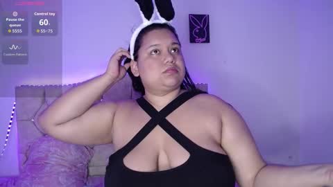 Snapshot of kattycurvy_ chatting on October 29, 2025, 11:39 pm katty peach  online show from October 29, 2025, 11:39 pm