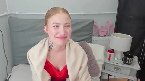 KattyXLovely online show from February 9, 2026, 3:27 pm