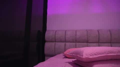 Katy online show from November 5, 2025, 11:54 am