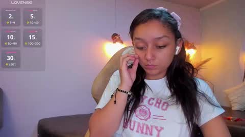 Snapshot of katy_sweet19 chatting on February 16, 2025, 1:14 am Katy online show from February 16, 2025, 1:14 am