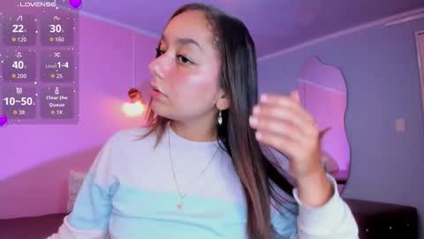 Snapshot of katy_sweet19 chatting on November 2, 2025, 10:17 am Katy online show from November 2, 2025, 10:17 am