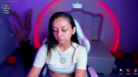 Snapshot of katy_sweet19 chatting on February 15, 2026, 10:36 am Katy online show from February 15, 2026, 10:36 am