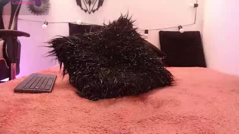 Katy Van online show from February 2, 2025, 7:30 am