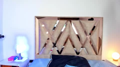 katyortiz online show from September 17, 2025, 11:34 am