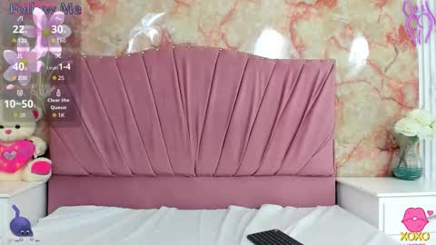 katysweetas online show from October 18, 2025, 7:25 pm