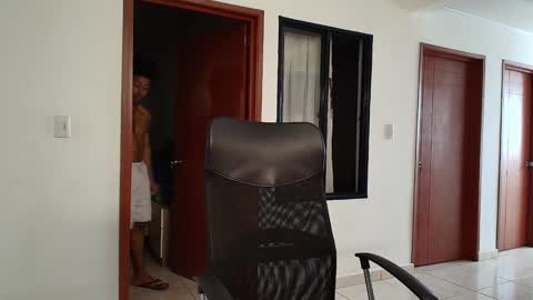 Snapshot of kaurilop chatting on December 25, 2024, 2:13 pm Kauri Lop online show from December 25, 2024, 2:13 pm