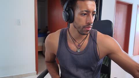 Snapshot of kaurilop chatting on December 27, 2024, 2:12 pm Kauri Lop online show from December 27, 2024, 2:12 pm