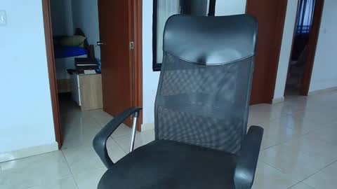 Snapshot of kaurilop chatting on December 28, 2024, 10:55 pm Kauri Lop online show from December 28, 2024, 10:55 pm