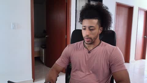 Snapshot of kaurilop chatting on December 30, 2024, 8:15 pm Kauri Lop online show from December 30, 2024, 8:15 pm