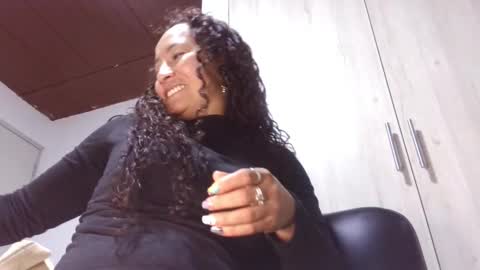  Khawit  online show from November 1, 2025, 3:19 am