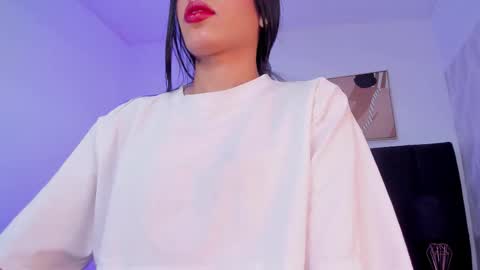 Kayla  online show from October 25, 2025, 11:40 am