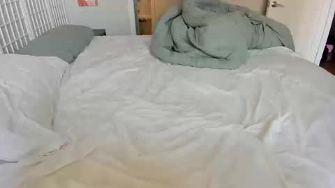 Kayla Cruise online show from September 8, 2025, 2:16 pm