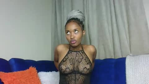 Snapshot of kaylar005 chatting on November 8, 2025, 5:23 pm kaylar online show from November 8, 2025, 5:23 pm