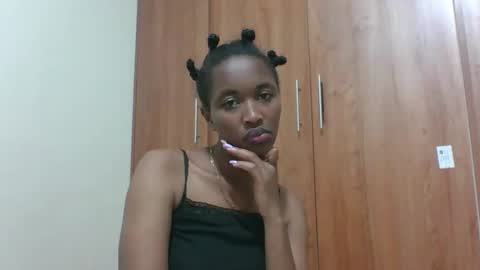 kaylar online show from May 15, 2026, 5:42 pm