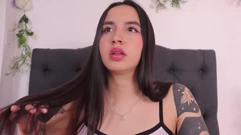 kaylee_lee online show from February 9, 2026, 4:16 am