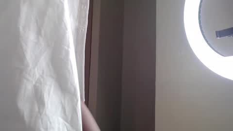 Kaylee online show from September 17, 2025, 10:22 pm