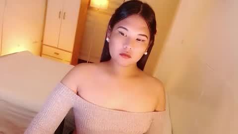 Y O U R        F U T U R E       K A Y L E E  online show from September 15, 2025, 8:31 pm