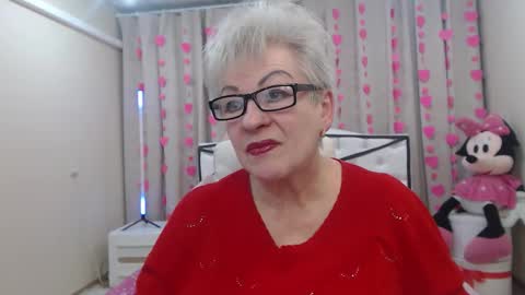 Snapshot of kaylesmoll chatting on February 11, 2026, 7:41 pm kaylesmoll online show from February 11, 2026, 7:41 pm