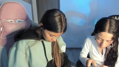 kaylie online show from December 19, 2025, 11:23 pm