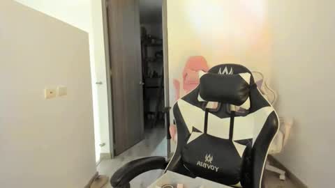 kaylie online show from January 14, 2026, 4:23 pm