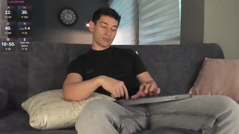 Kayn online show from November 13, 2025, 7:02 pm