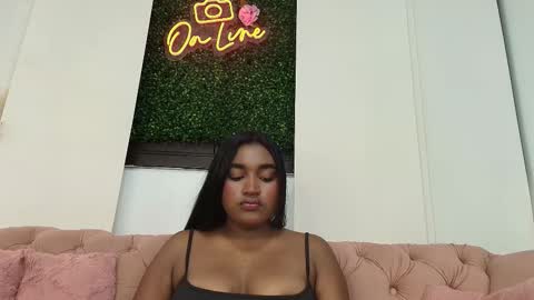 Kayna online show from October 19, 2025, 7:36 pm