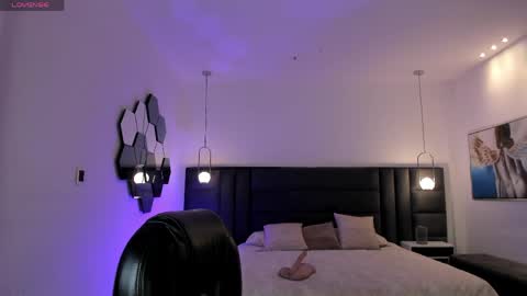 Kay online show from March 28, 2026, 3:39 am