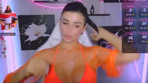 kayworl online show from November 19, 2025, 3:17 am