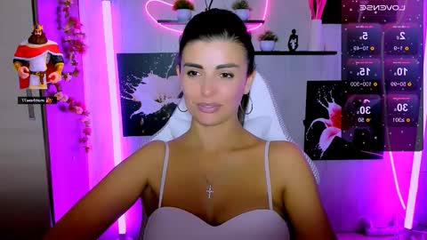 kayworl online show from December 3, 2025, 1:53 pm